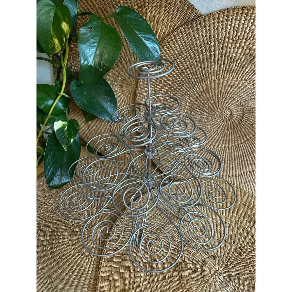 Spiral Cupcake Stand silver